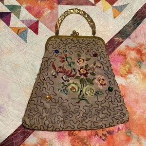 Vtg 50s 60s Needlepoint Tapestry Medium Carpet Hand Bag Floral Purse Lucite
